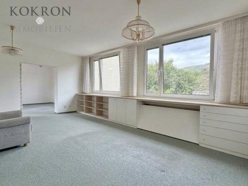 Ruhig wohnen mit Gr�nblick: 3,5-Zimmer-Wohnung mit Loggia & eigener Garage in Bad V�slau