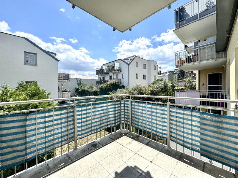 Balkon bei Schlafzimmer 2