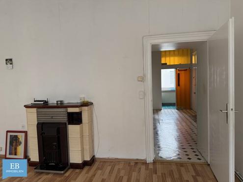 Altbauwohnung mit Potenzial - sanierungsbed�rftige 2-Zimmer-Wohnung nahe Sch�nbrunn