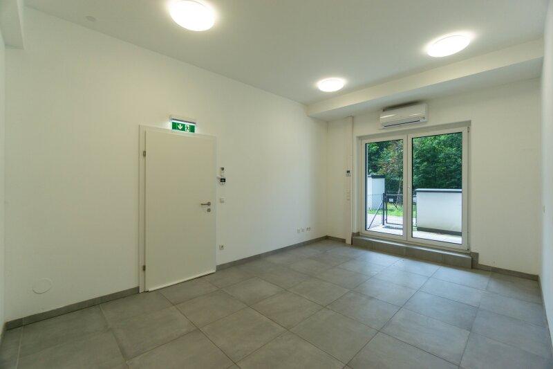 Zimmer 4 - K�che mit Essbereich und Zugang zur Terrasse