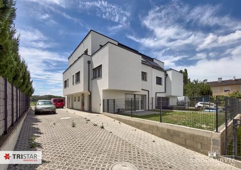NEU!  Ziegelmassiv  Schl�sselfertig  Garten + Parkplatz  1220 Wien