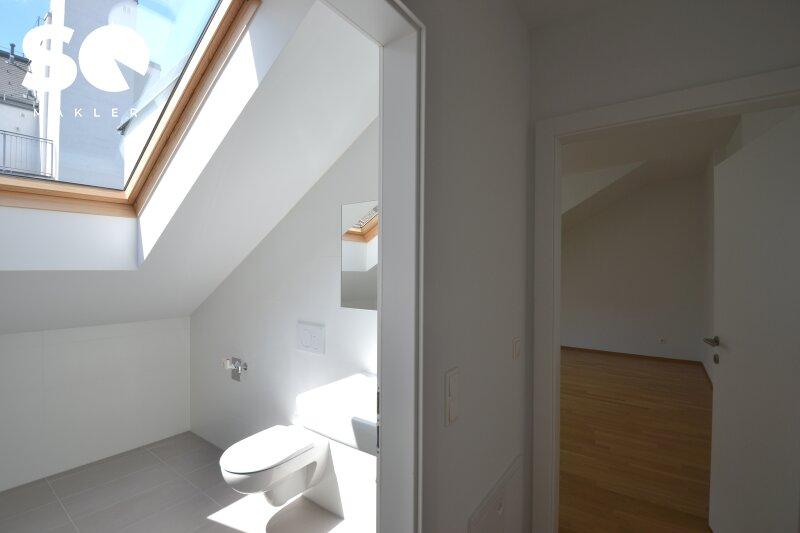 2. Etage: Bad/ Schlafzimmer
