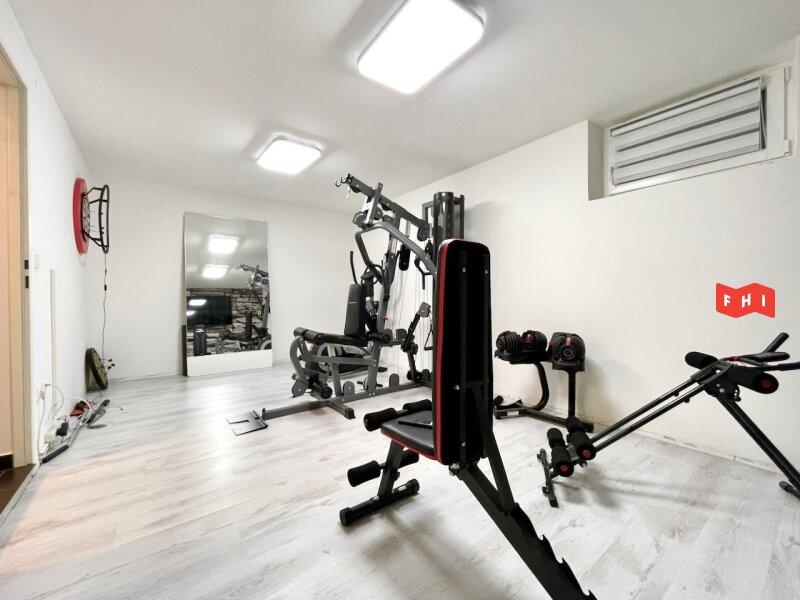 Fitnessraum im KG