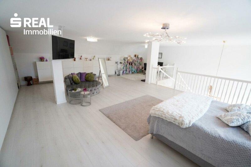 OG - Schlafzimmer 1