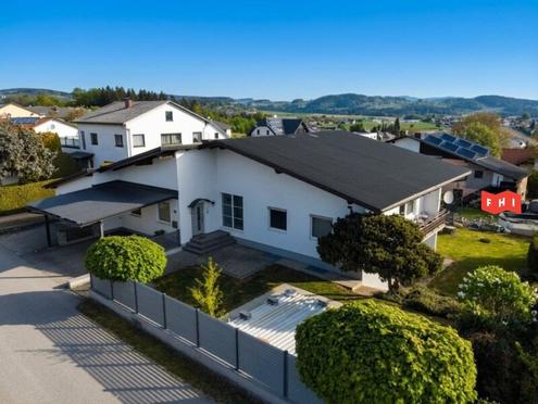 Gro�z�gige Architektur in bester Lage - stilvolles Wohnen auf 330 m2
