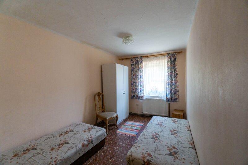 Zimmer im Erdgescho�