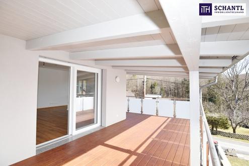 Moderne, extremst helle Terrassenwohnung mit gro�z�giger Terrasse mit viel Raum f�r die Familie!