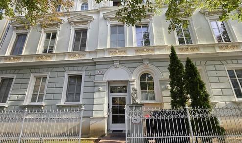 Stilvoll wohnen in Baden - charmante Eigentumswohnung im historischen Altbau