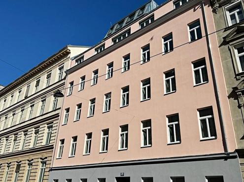 OSPELGASSE, klimatisierte 49 m2 Dachgeschoß, 2 Zimmer, Komplettküche, Wannenbad, Parketten, ruhige Lage