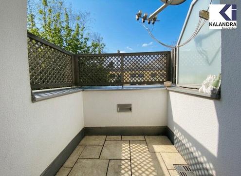 360� TOUR // NEUBAUWOHNUNG mit S�DBALKON in GLANZING