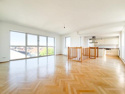 �BER DEN D�CHERN VON MEIDLUNG: 3-Zimmer-DG mit 11 m� Terrasse, Klimaanlage & Weitblick, N�he Meidling S+U