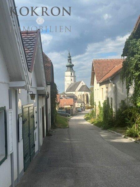 Der Weinbauort K�nigstetten mit charmanten Kellergassen