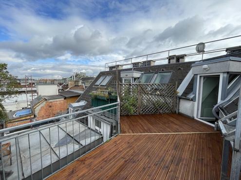 TOP-SANIERTE DACHTERRASSEN-MAISONETTE -- KLIMA/RUHELAGE!