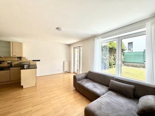 Maisonette mit Reihenhaus-Charakter | Eigengarten, Terrasse, Balkon & Tiefgarage | N�he Bahnhof Unterkritzendorf
