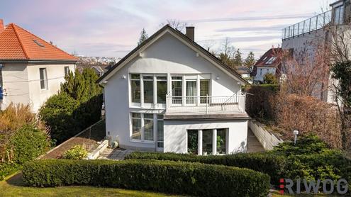 RESIDIEREN BEIM ROTEN BERG II GARAGE II SAUNA II NEUE PV-ANLAGE II 6 ZIMMER II 4 B�DER II 54m� WOHNZIMMER MIT KAMIN II 2 TERRASSEN II BALKON II GARTEN II GROSSER KELLER