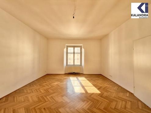360 TOUR // GENERALSANIERTE ALTBAUWOHNUNG