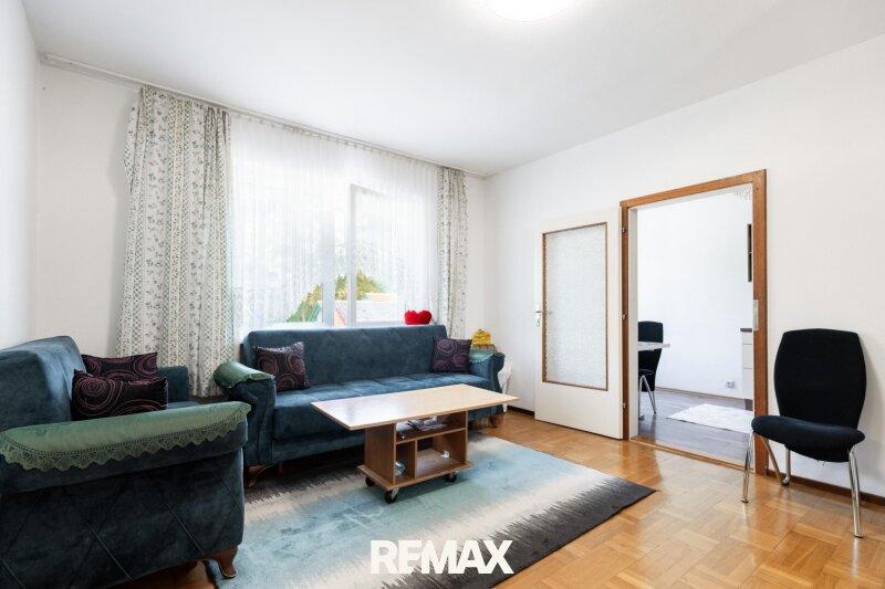 17 Wohnzimmer