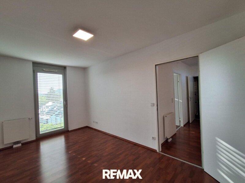 6 Schlafzimmer 1210