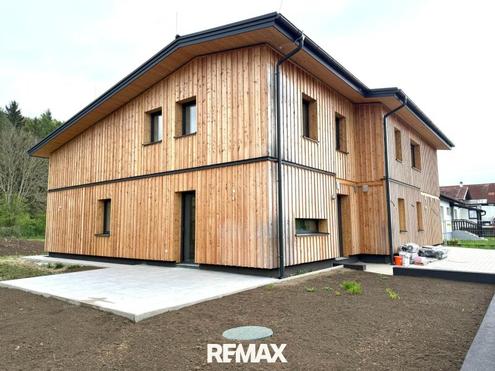 Idyllische Smart-Residenz im Wald mit Pool!