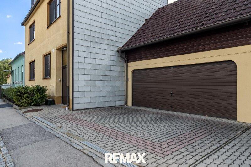 37 Garagenansicht
