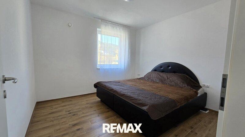 10 Schlafzimmer 2 OG