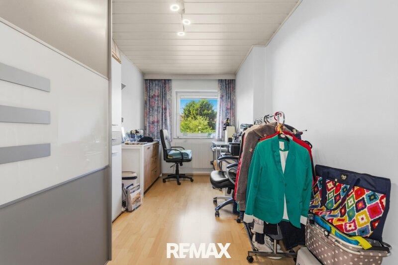 13 Zimmer 2 EG