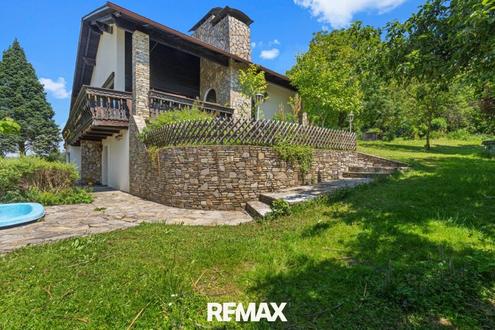 "GR�NOASE MIT FAMILIENHAUS UND EINZIGARTIGER SONDERWIDMUNG/BETRIEBSBEREICH (EHEM. HEURIGEN) IN STEPHANSHART "