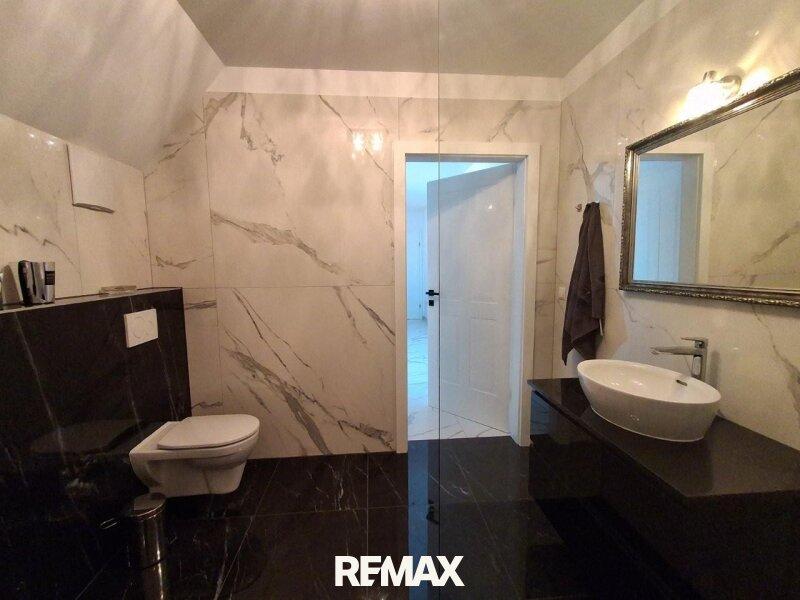 14 Badezimmer 2721