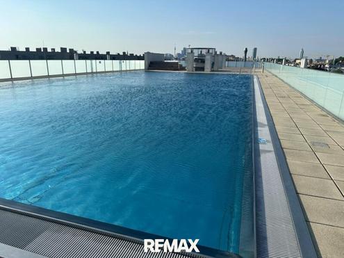 "Exklusive Wohnung mit 40 m� Terrasse, Pool, Sauna!"