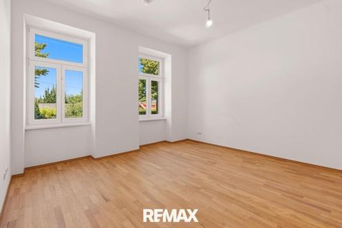"Gro�z�giger, frisch sanierter Altbau bei der Schmelz"