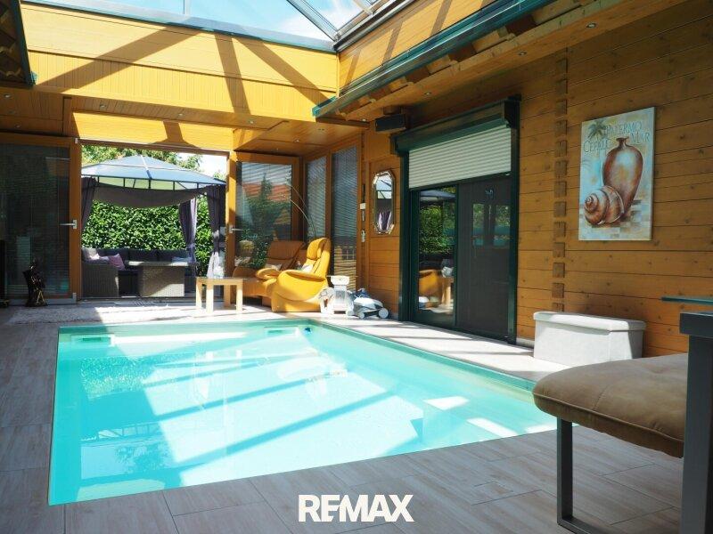 Indoor-Pool