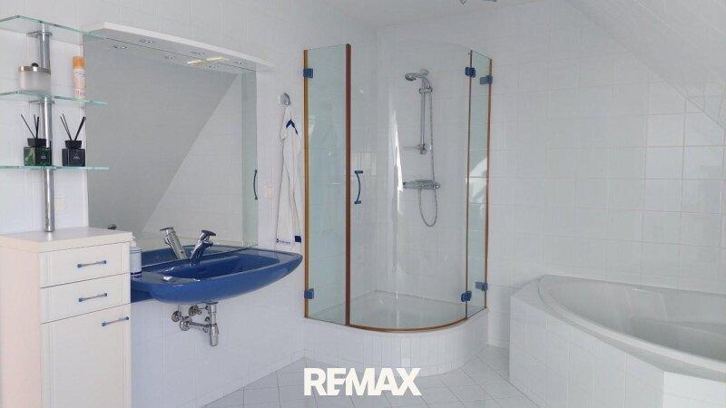 5 Badezimmer DG ETW 1220