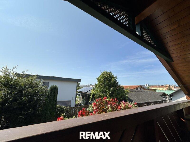 12 Balkon