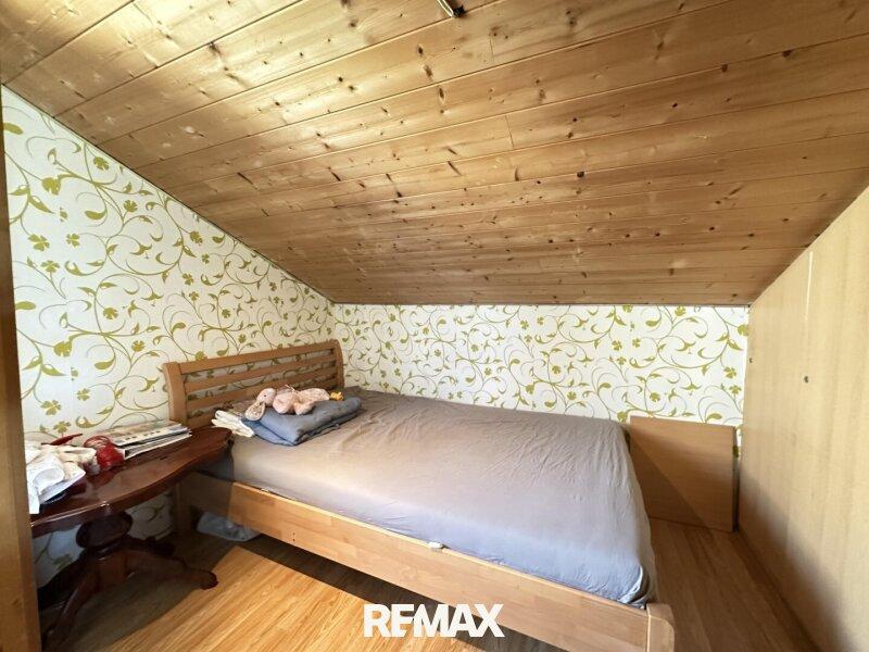 14 Schlafzimmer 2