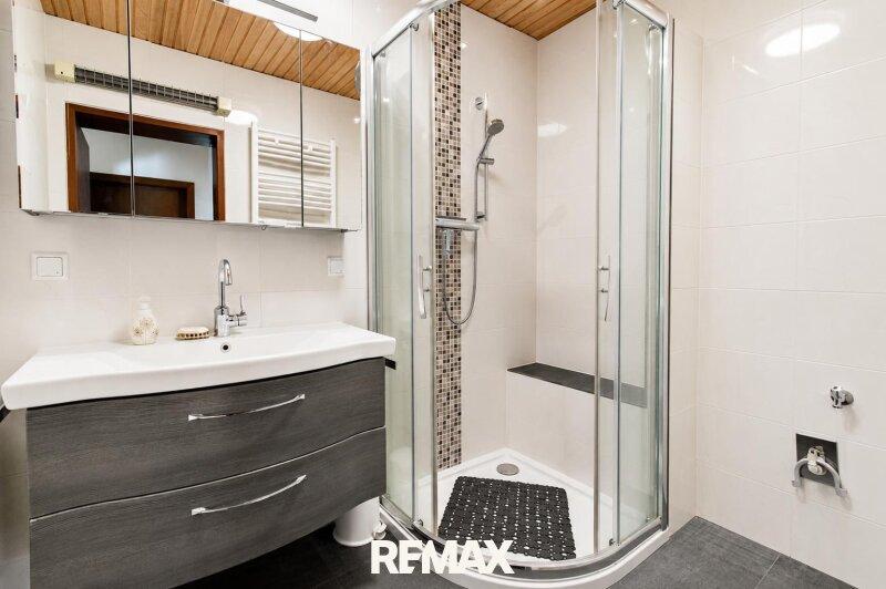Badezimmer EG