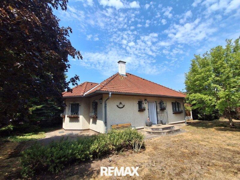 33 Bungalow mit Garten Strasshof