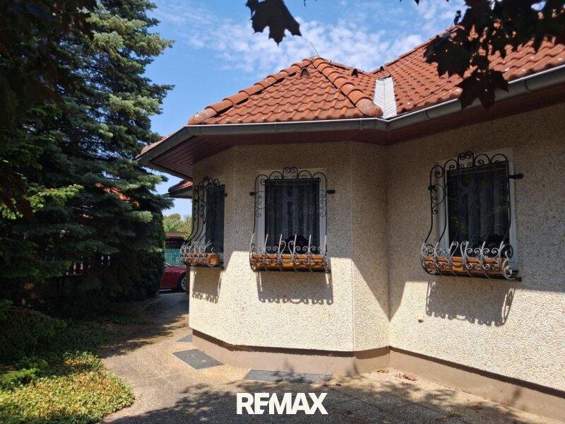 38 Terrasse vorm Haus Strasshof