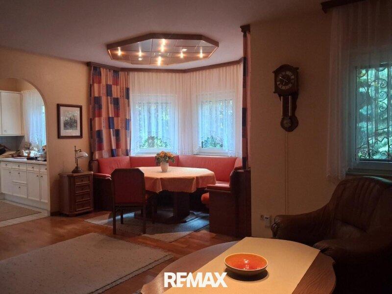 12 Wohnzimmer Strasshof