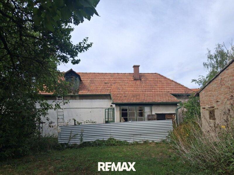 7 Haus Bauland 7053 Hornstein