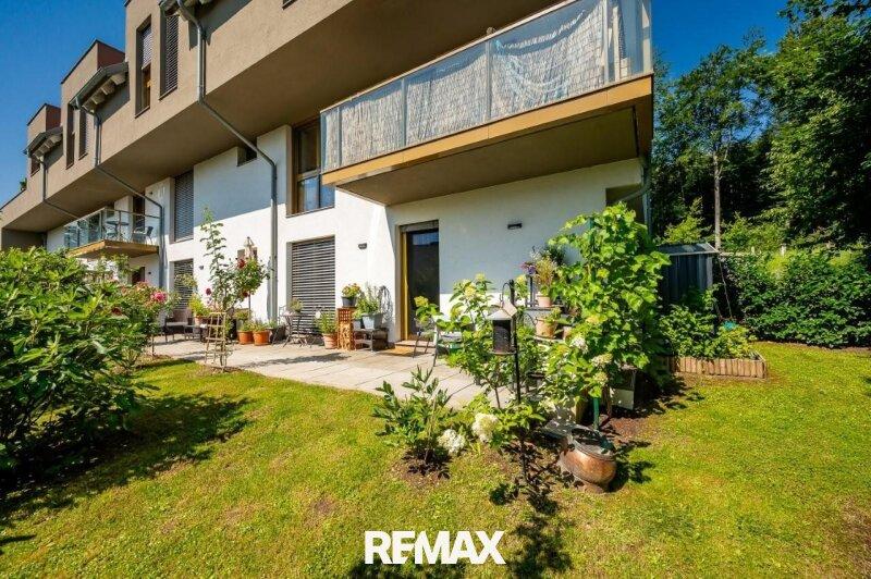 21 Terrasse mit Garten ETW 3004