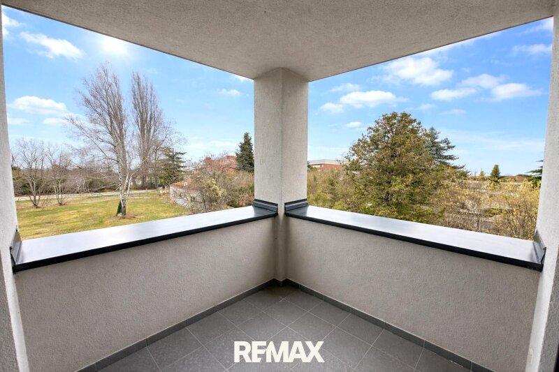 05 Loggia