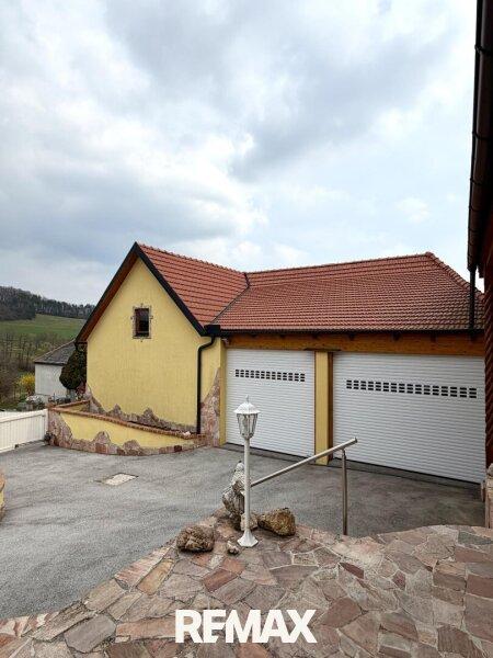 19 Garage