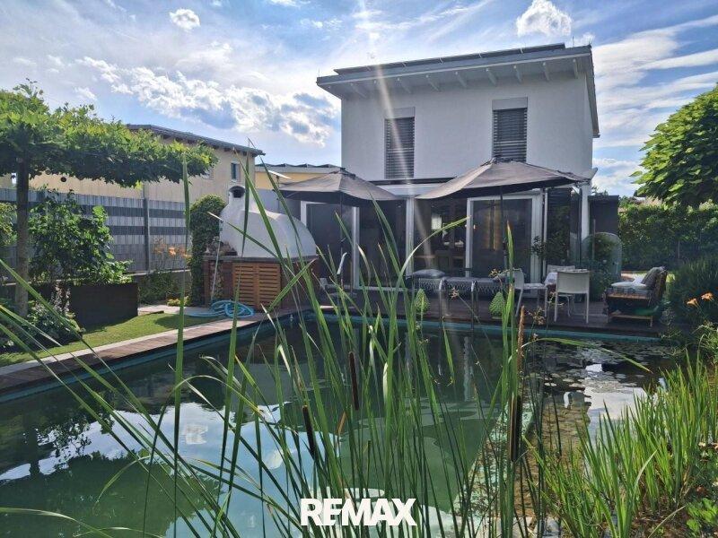 30 Haus mit Pool 1220