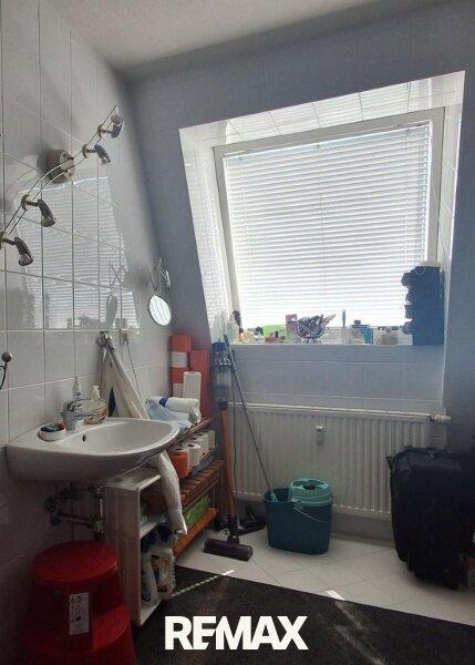 12 Bad mit Dusche 1220