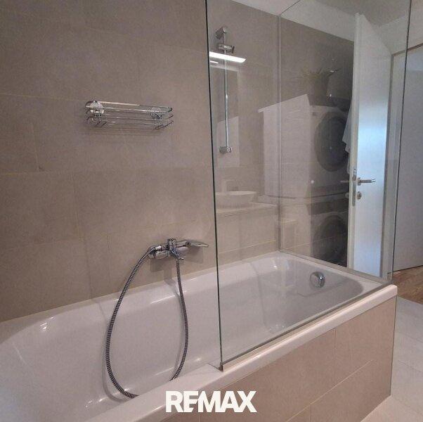 12 Badewanne ETW 1220