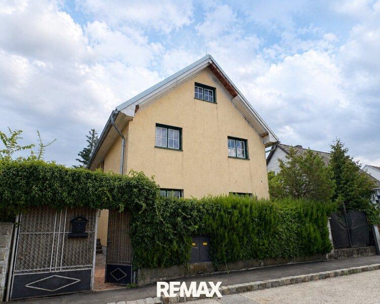 02. Haus Stra�enansicht