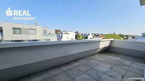 Klimatisierte Dachgescho�wohnung mit Garage!