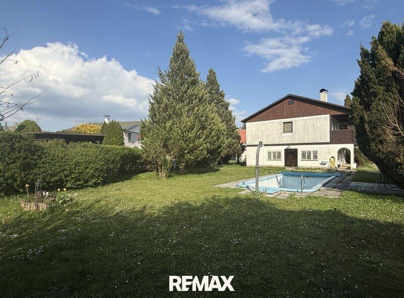 Garten mit Pool