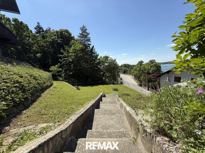 Treppe zum Vorgarten