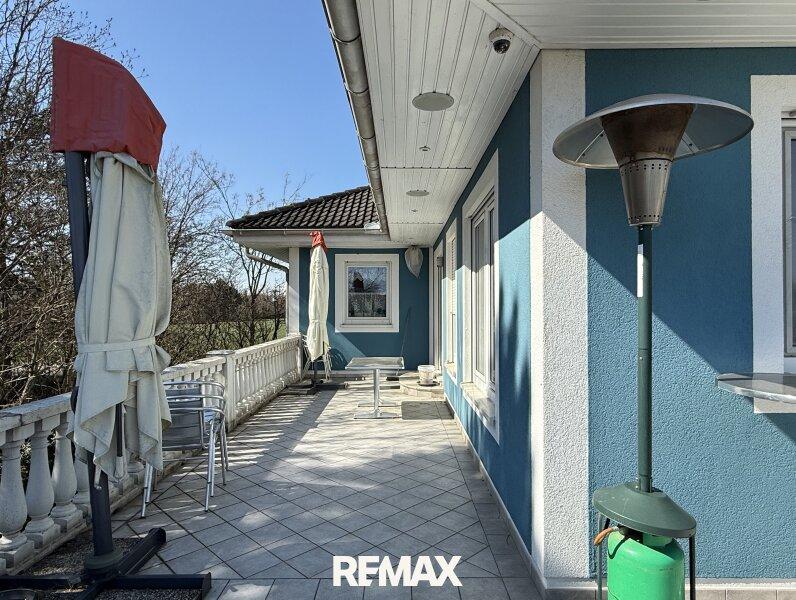 Terrasse bei Wohnzimmer